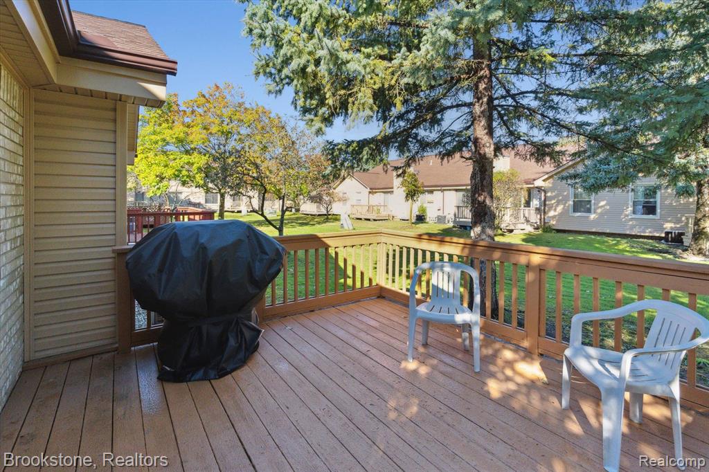 41424 AMBERCREST Drive, Sterling Heights, MI 48314 — Photo 26