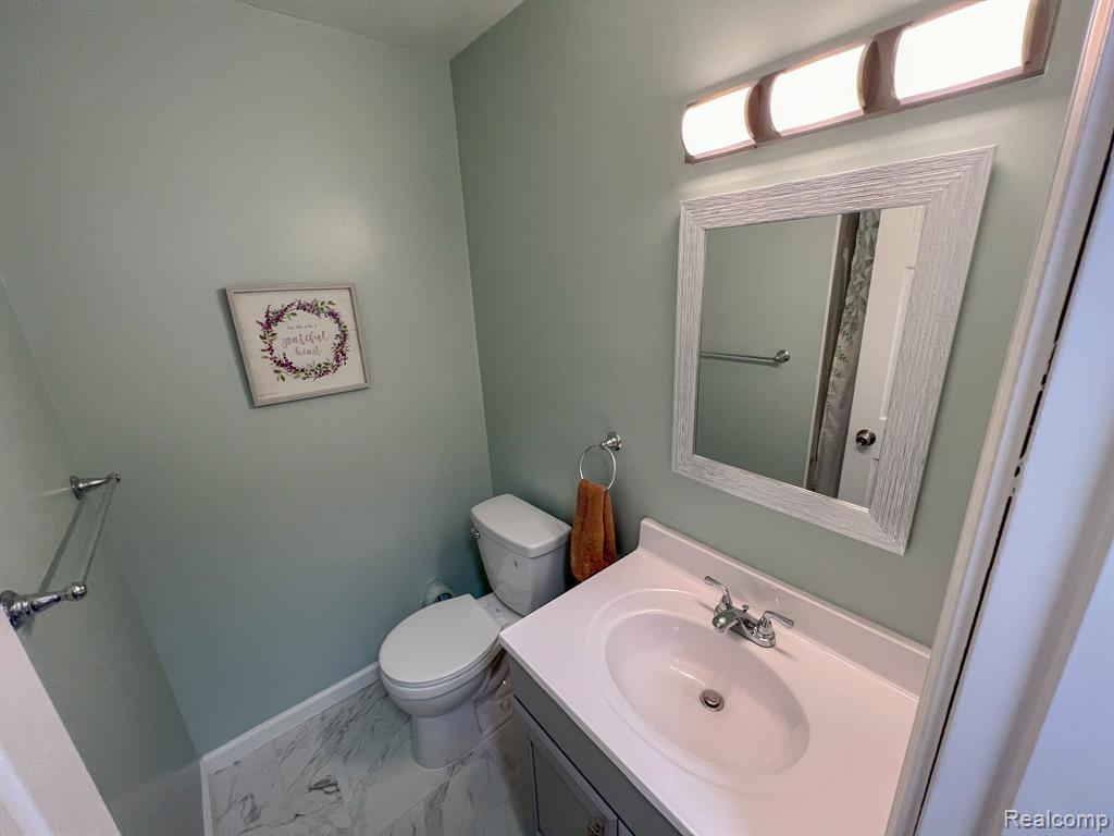 7370 WOODVIEW Street, 1, Westland, MI — Photo 15