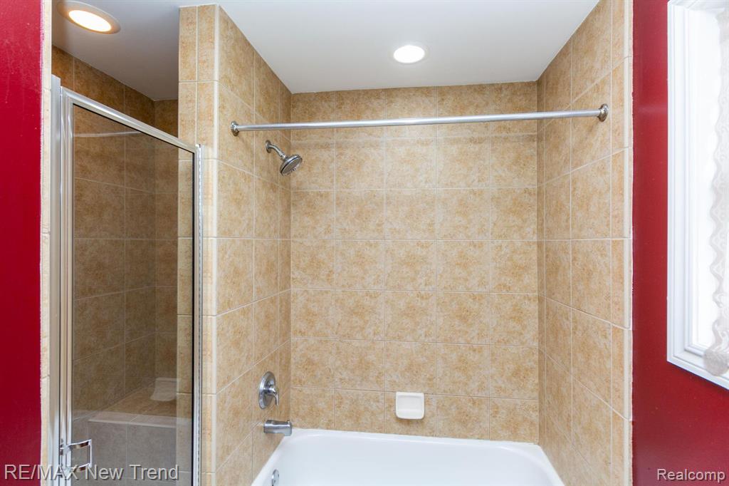 45929 GRAYSTONE Lane, Canton, MI 48187 — Photo 19