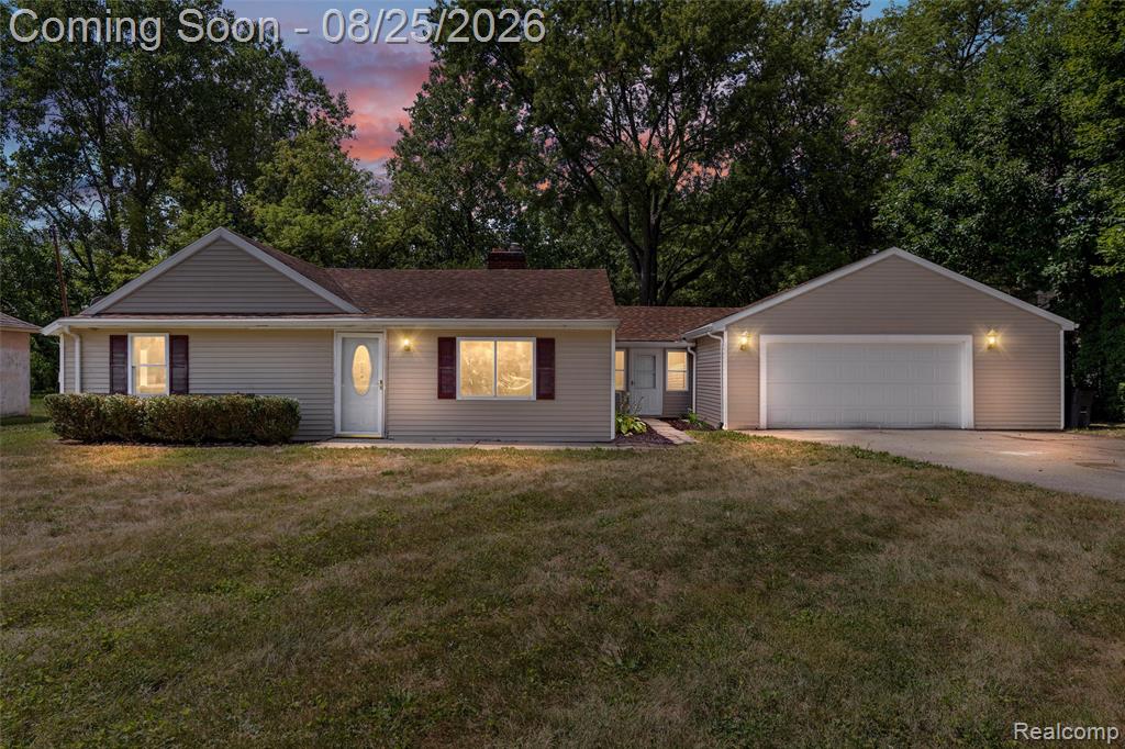 1156 Rinn Street, Burton, MI 48509