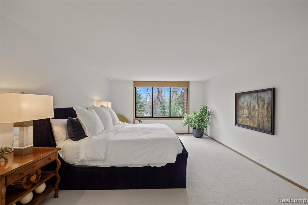 63 Barden Court, Bloomfield Hills, MI 48304 — Photo 23