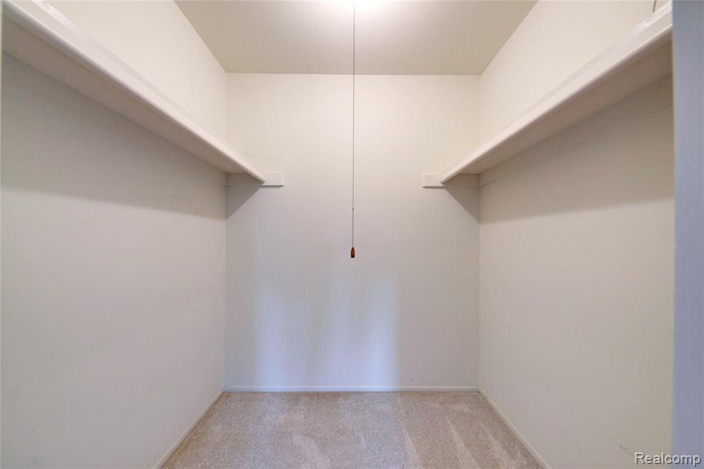 671 Watersedge Drive, Ann Arbor, MI 48105 — Photo 17