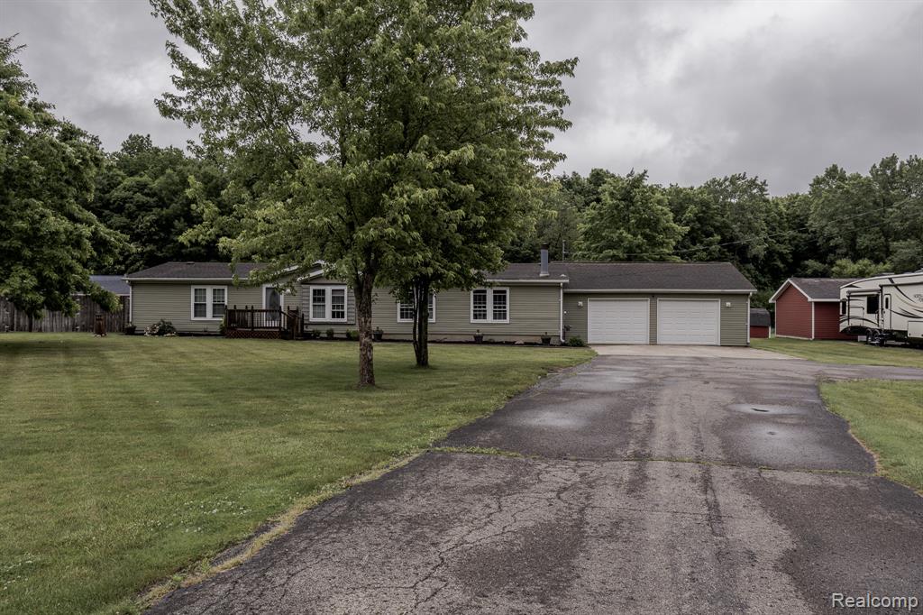 7280 N Bray Road, Mount Morris, MI 48458 — Photo 37