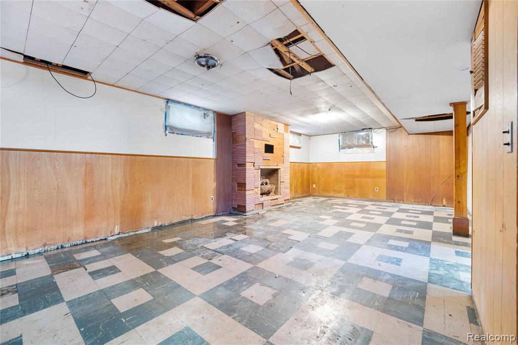 7282 Forrer Street, Detroit, MI 48228 — Photo 18