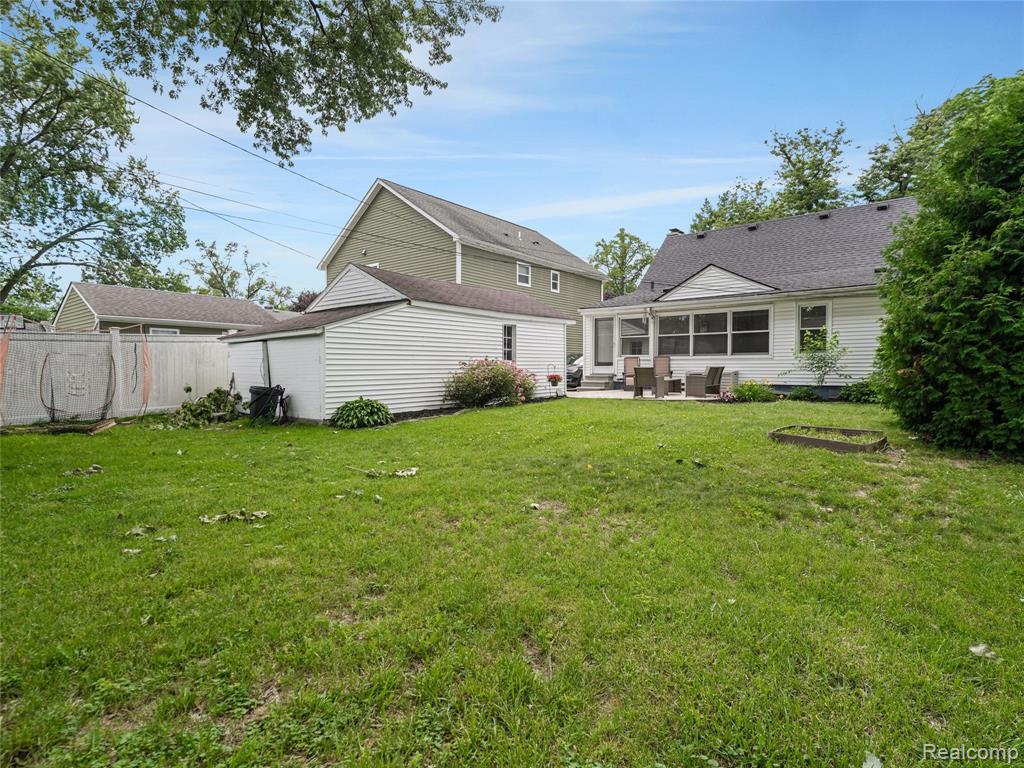 1944 Cummings Avenue, Berkley, MI 48072 — Photo 32