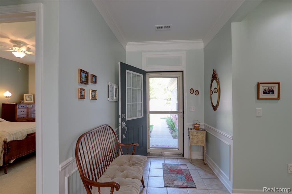 26489 Higgins Way, Flat Rock, MI 48134 — Photo 5