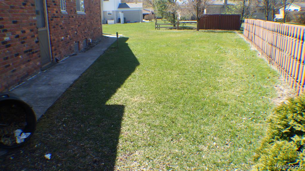 4609 CALVERT Court, Troy, MI 48085 — Photo 35
