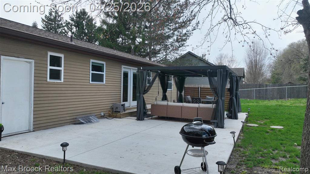 8040 Garwood Drive, Saginaw, MI 48609 — Photo 8