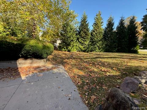 7072 Lee Crest Drive, West Bloomfield, MI — Photo 21