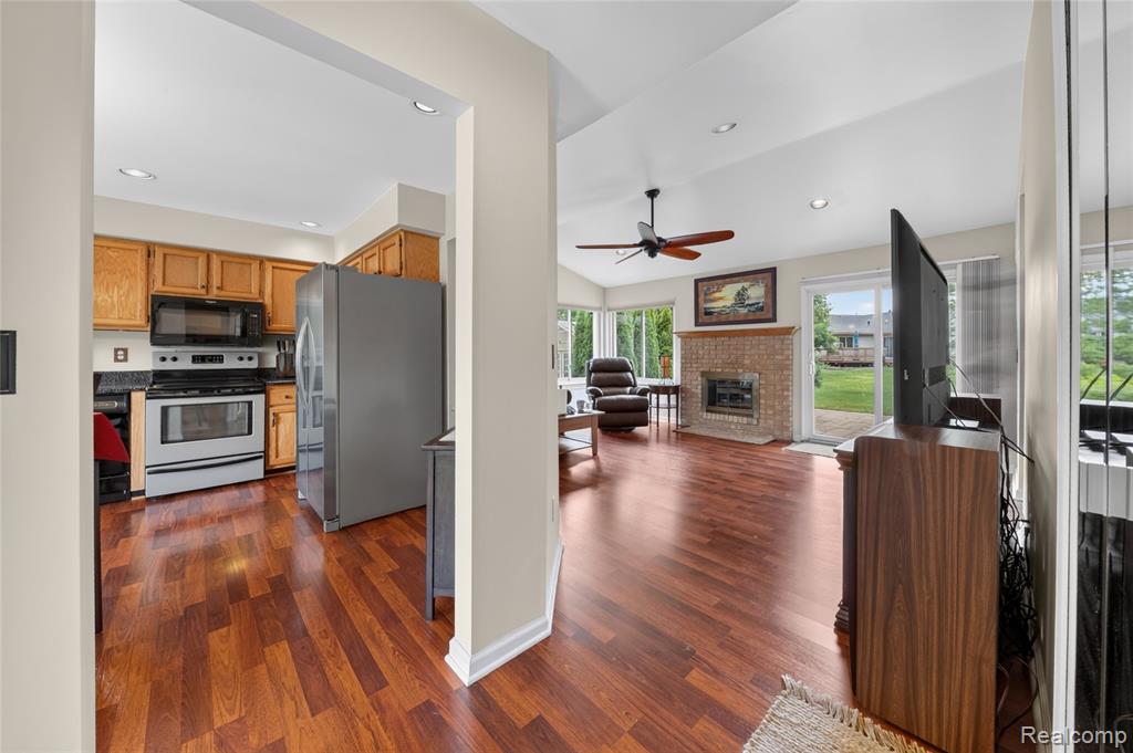 44637 Ridgefield Road, Canton, MI 48188 — Photo 6