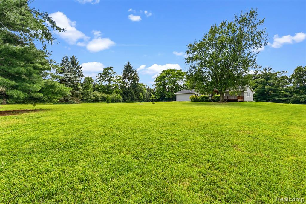 9200 Hickory Ridge Road, Holly, MI 48442 — Photo 27