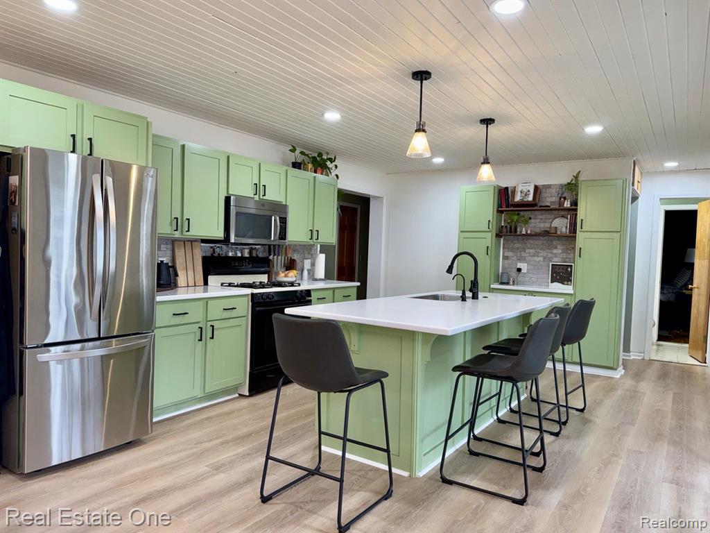 7075 YARMY Drive, Swartz Creek, MI 48473 — Photo 10