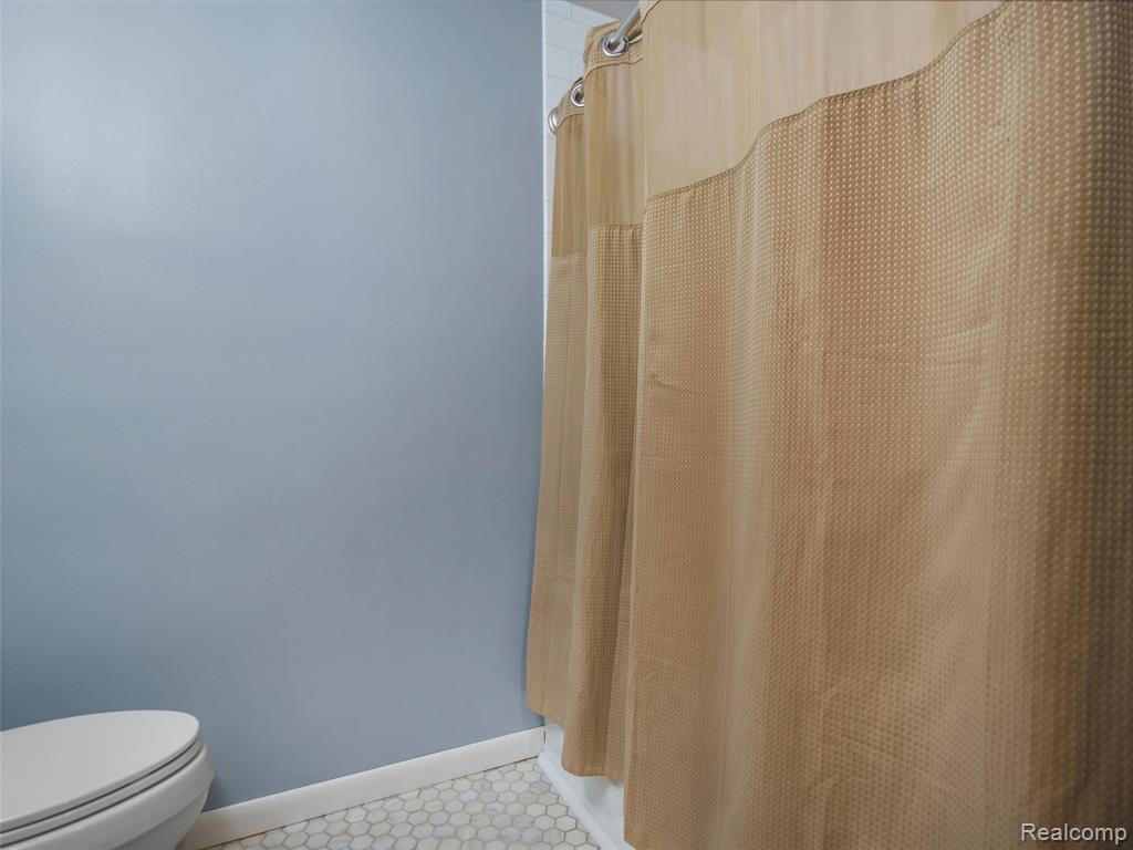 1400 W Predmore Road, Oakland, MI — Photo 15
