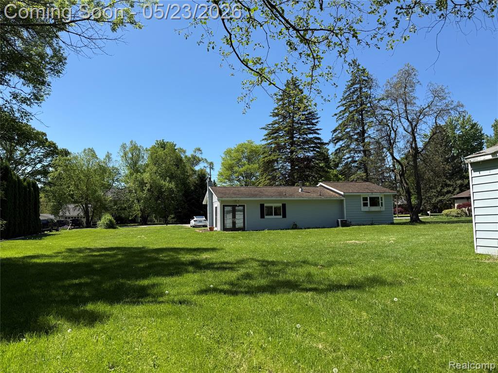896 Grace Avenue, Rochester Hills, MI 48307 — Photo 4