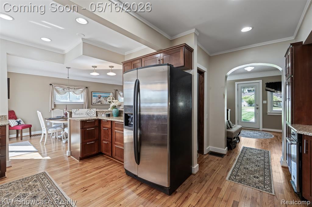 4693 Forest Avenue, Waterford, MI 48328 — Photo 20