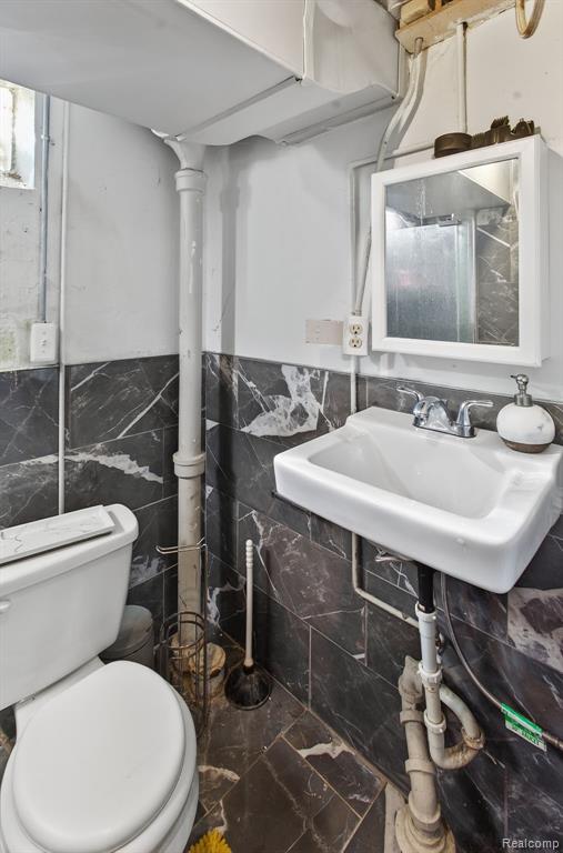 28025 Sunset Boulevard W, Lathrup Village, MI 48076 — Photo 22