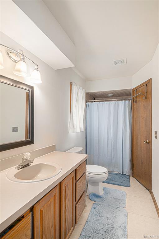 5361 LIN HILL Drive, Swartz Creek, MI 48473 — Photo 16