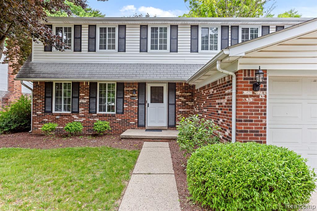 43300 OAKBROOK Court, Canton, MI 48187 — Photo 2