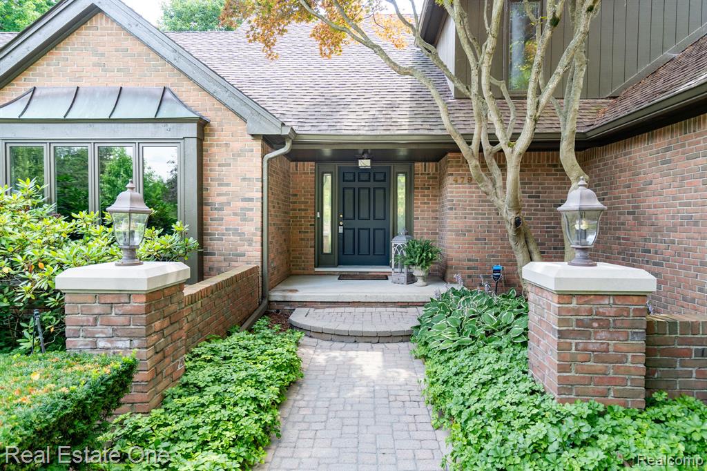 4794 RIVERS EDGE Drive, Troy, MI 48098 — Photo 4