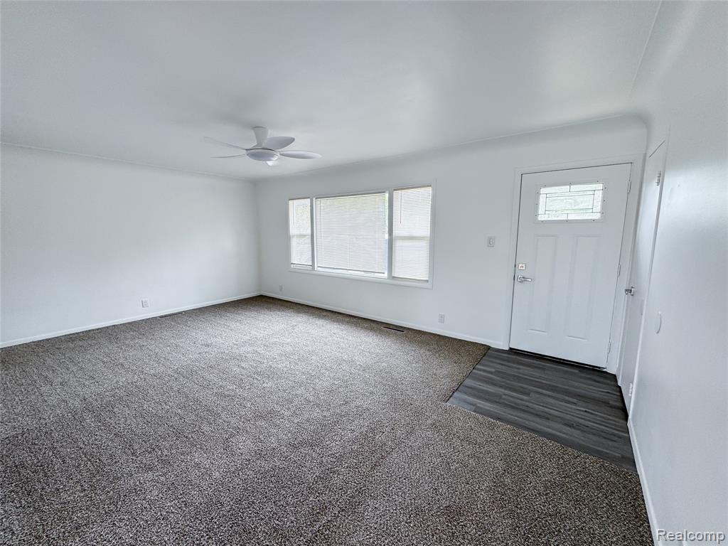 6519 Estrelle Avenue, Mount Morris, MI 48458 — Photo 7