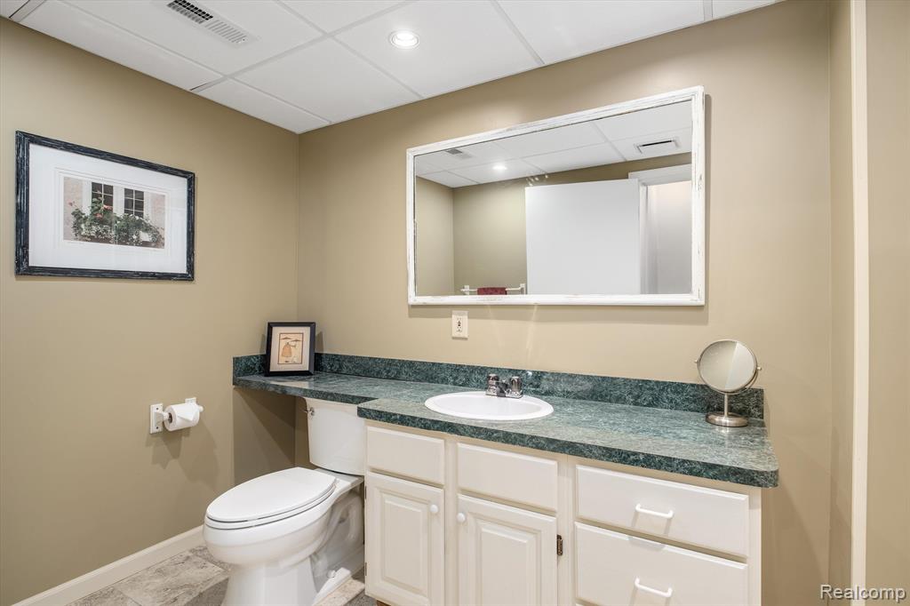 719 TEN POINT Drive, Rochester Hills, MI 48309 — Photo 31