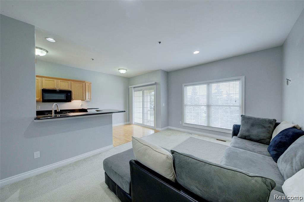 45717 GRAYSTONE Lane, Canton, MI 48187 — Photo 10