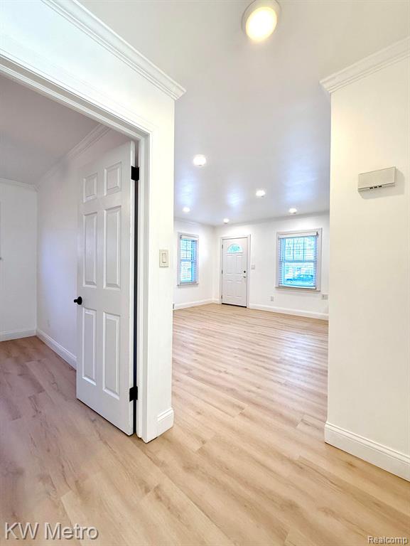 421 GARDENDALE Street, Ferndale, MI 48220 — Photo 20