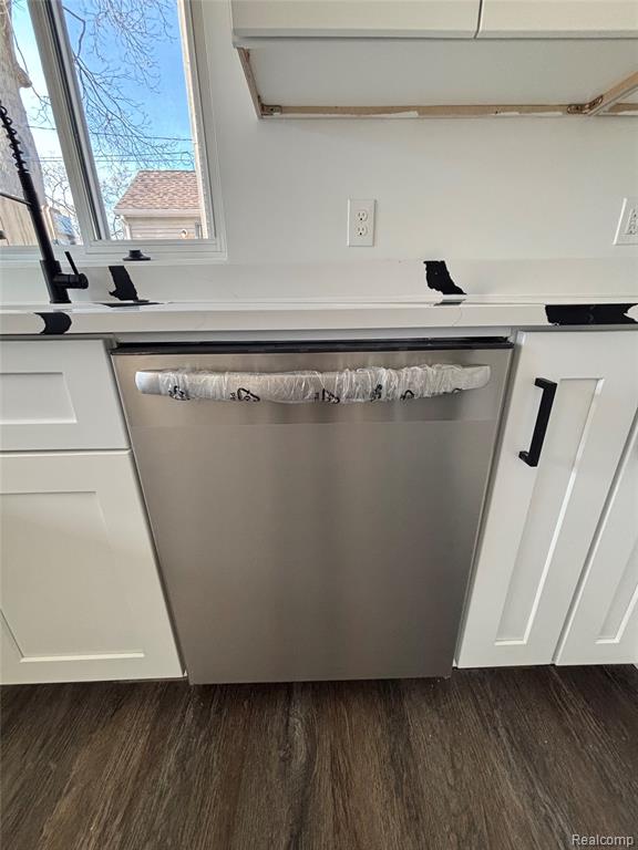 728 E Meyers Avenue, Hazel Park, MI 48030 — Photo 13