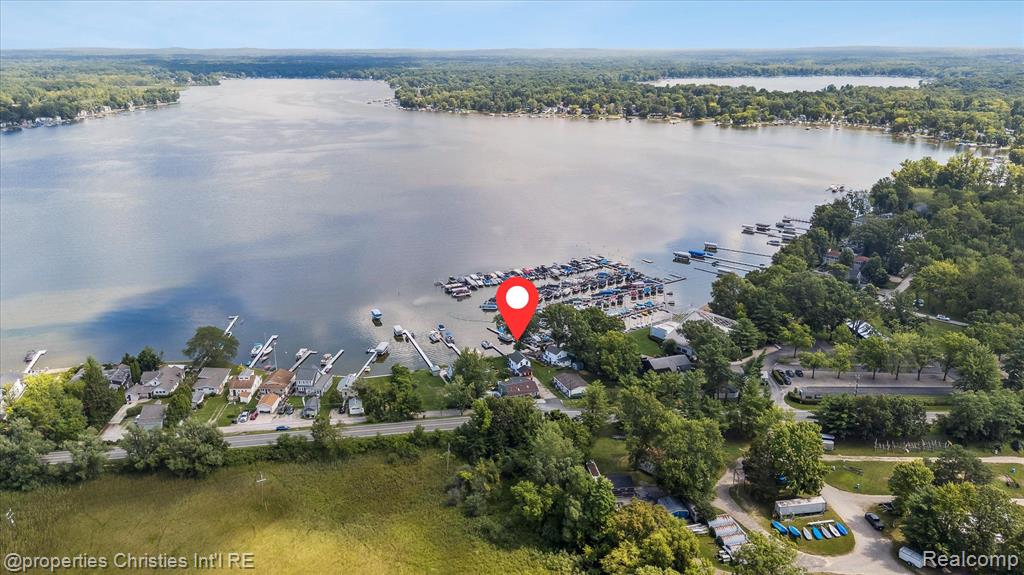 8980 Dexter Pinckney Road, Pinckney, MI 48169 — Photo 45