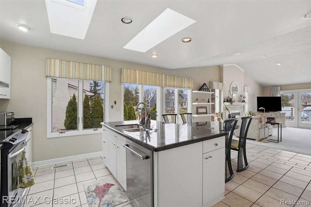 4871 Winewood Lane, Commerce Twp, MI 48382 — Photo 23