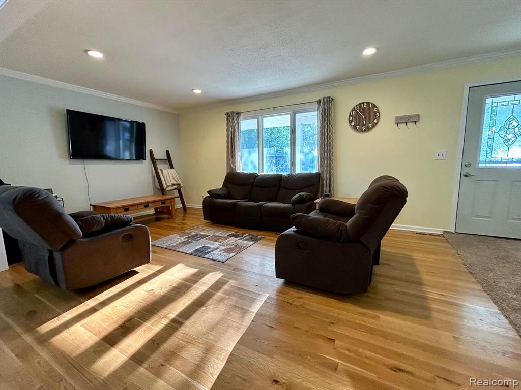 413 MARION, Clinton, MI 49236 — Photo 12