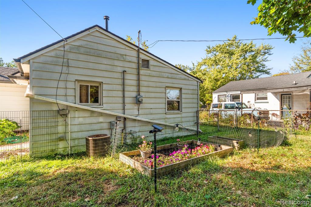 851 Auburndale Avenue, Ypsilanti, MI 48198 — Photo 30