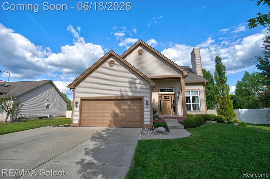 4135 Maplewood Meadows Avenue, Grand Blanc, MI 48439 — front exterior