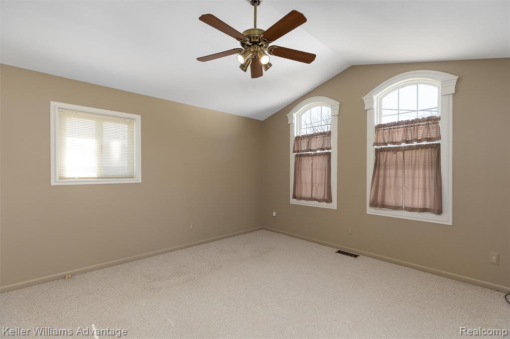 4652 Parker Street, Dearborn Heights, MI 48125 — Photo 21