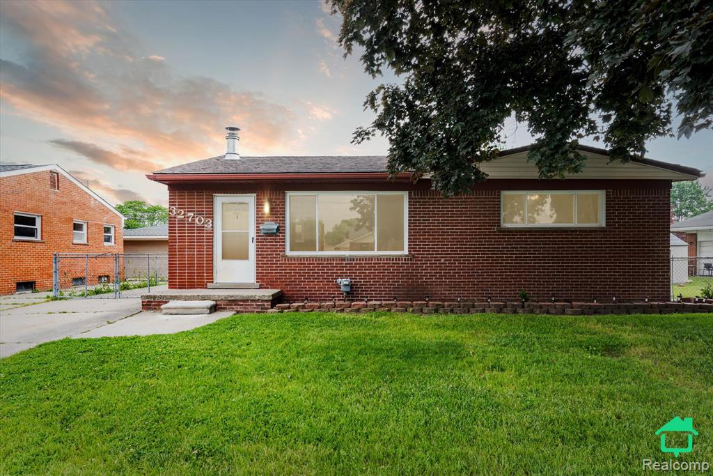 Photo for 32703 Anita Drive, Westland, MI - Listing #20251006501 32703 Anita Drive, Westland, MI