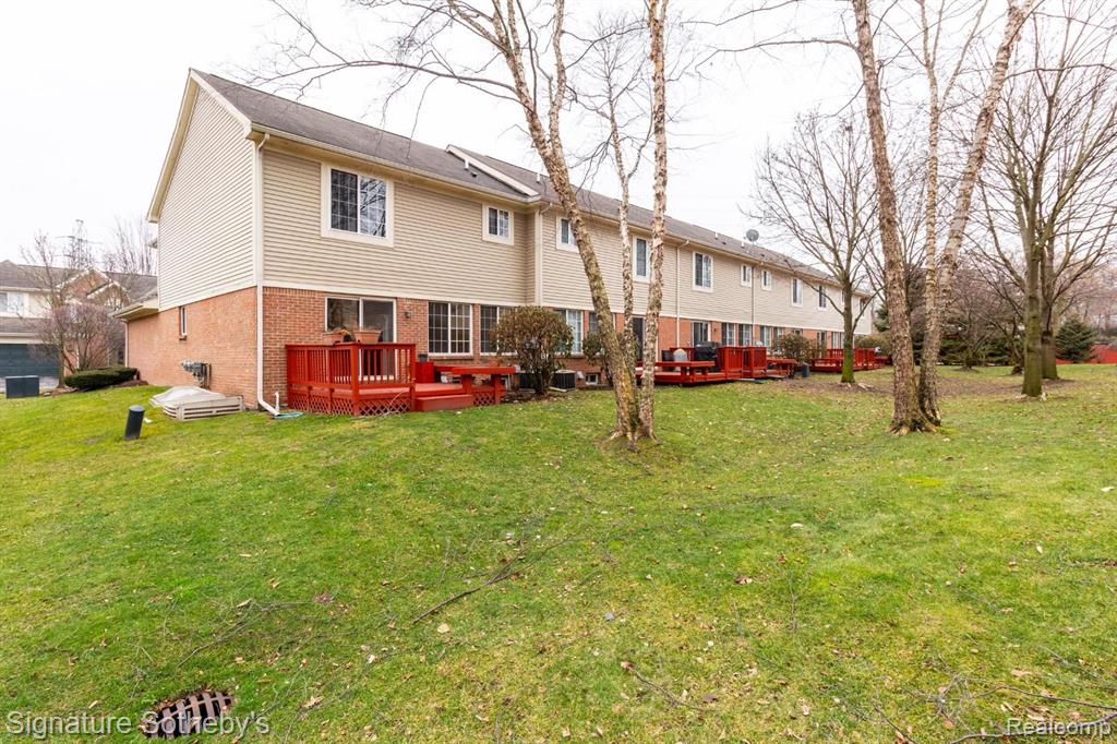 521 James Circle, Royal Oak, MI 48067 — Photo 34