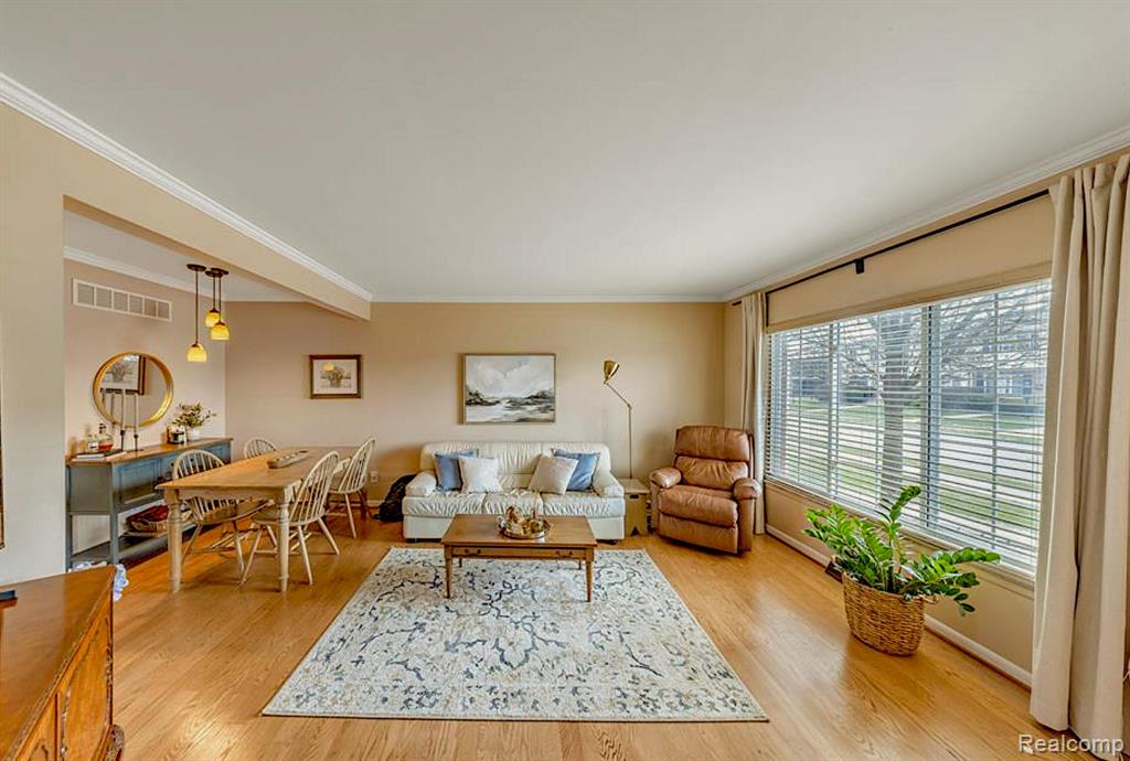 4822 Mansfield Avenue, Royal Oak, MI 48073 — Photo 2