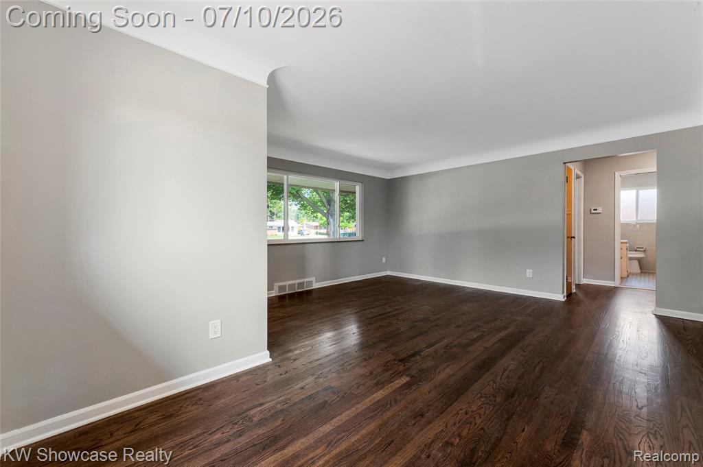 8936 Merriman Road, Livonia, MI 48150 — Photo 23