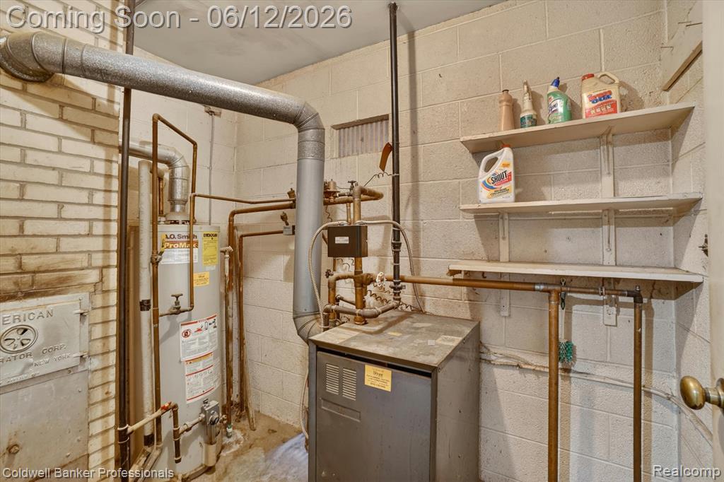 8245 Fenton Road, Grand Blanc, MI 48439 — Photo 19