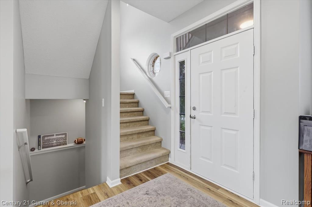23537 Crescent Ridge Drive, New Boston, MI 48164 — Photo 10