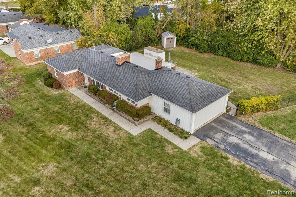 31220 Sheridan Drive, Beverly Hills, MI 48025 — Photo 30