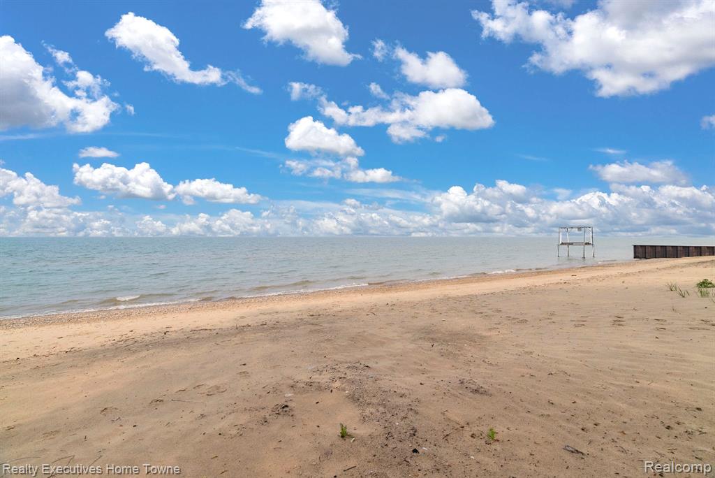 6555 Bunker Road, Burtchville, MI 48059 — Photo 4