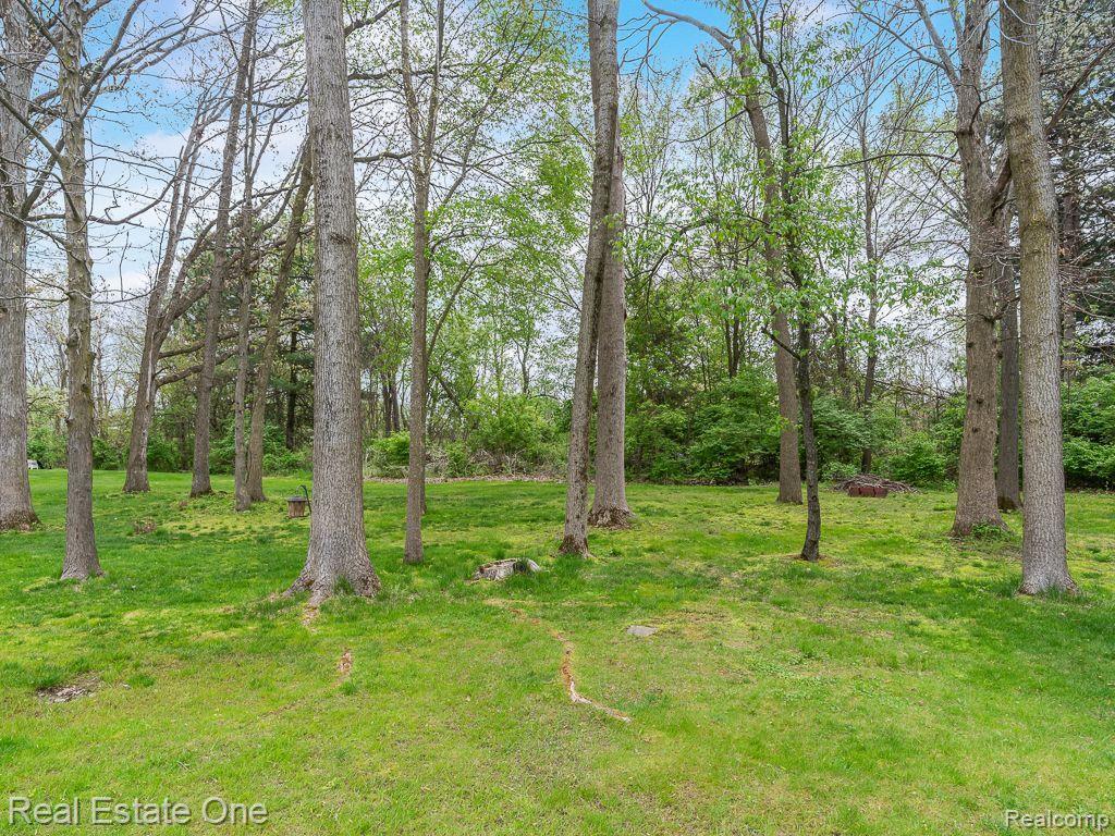 9079 TWIN OAKS, Flushing, MI 48433 — Photo 29