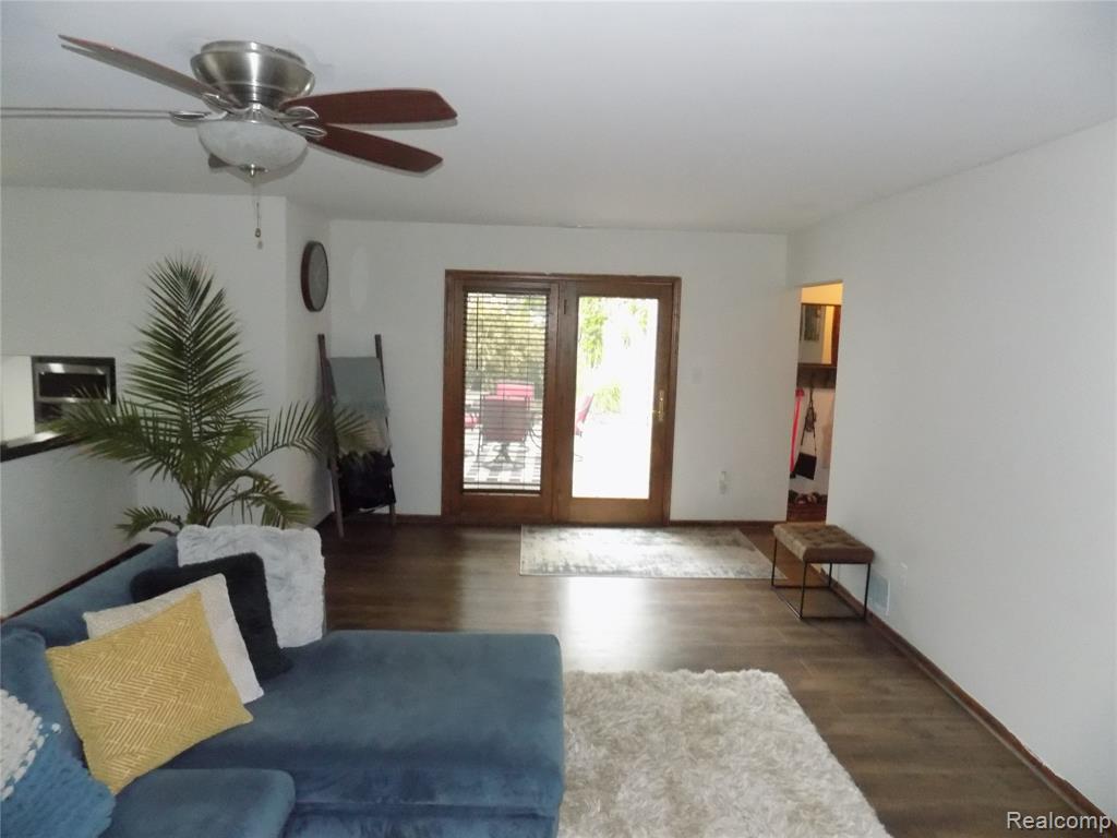 9207 Whitall Lane, Grosse Ile, MI 48138 — Photo 24