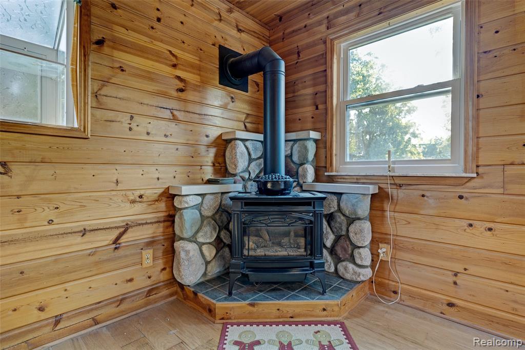 8028 Clarence Street, Goodrich Vlg, MI — Photo 27