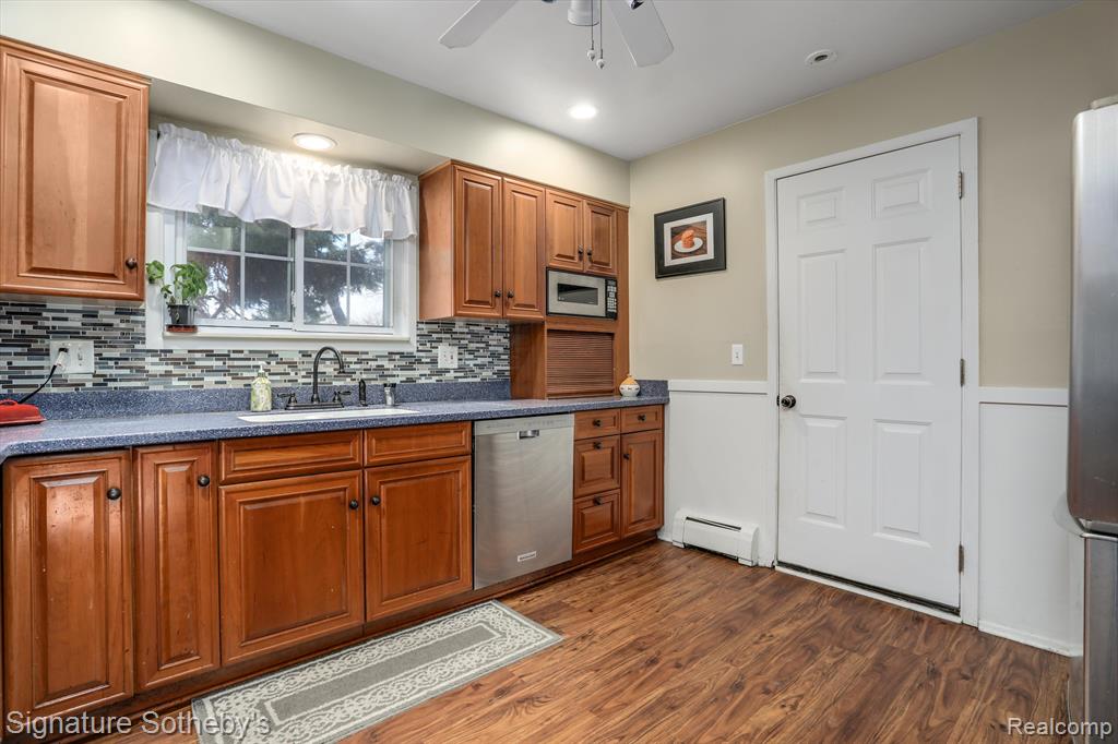 4250 CRESTLINE Drive, Ann Arbor, MI 48103 — Photo 10