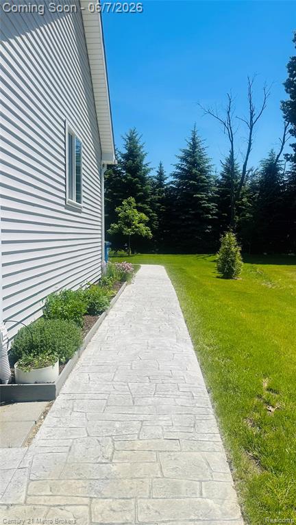 16437 Sleepy Hollow Drive, Fenton, MI 48430 — Photo 28