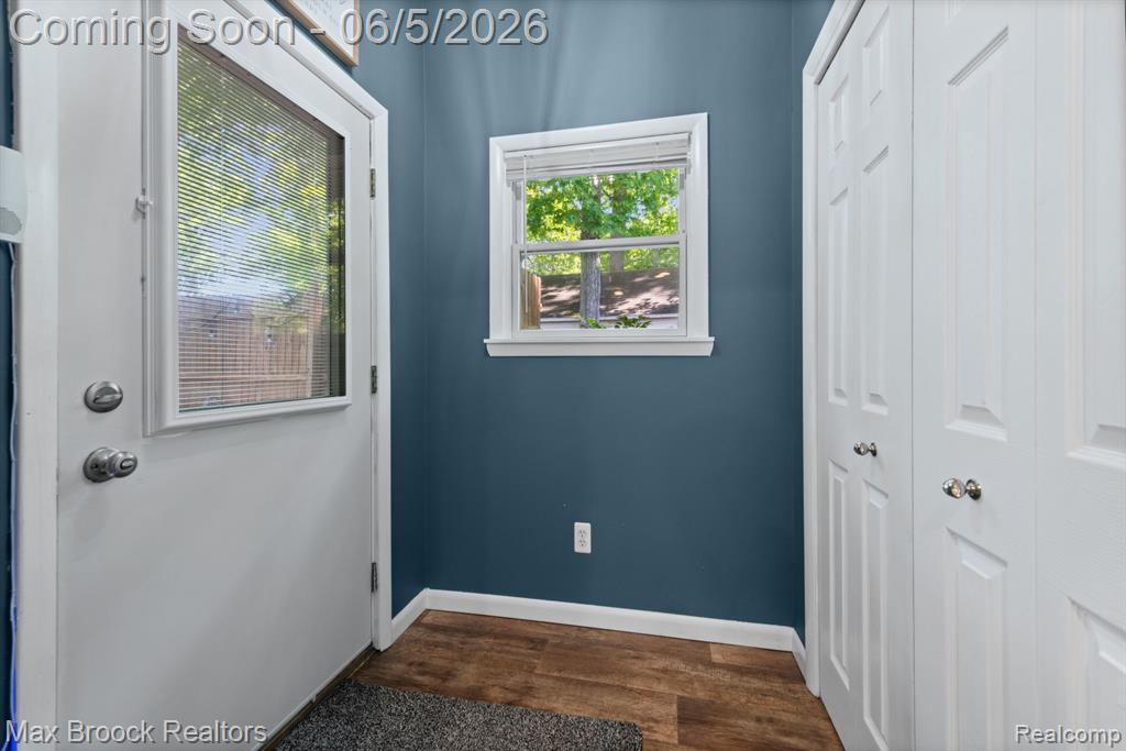 5338 Wildwood Drive, Howell, MI 48843 — Photo 13
