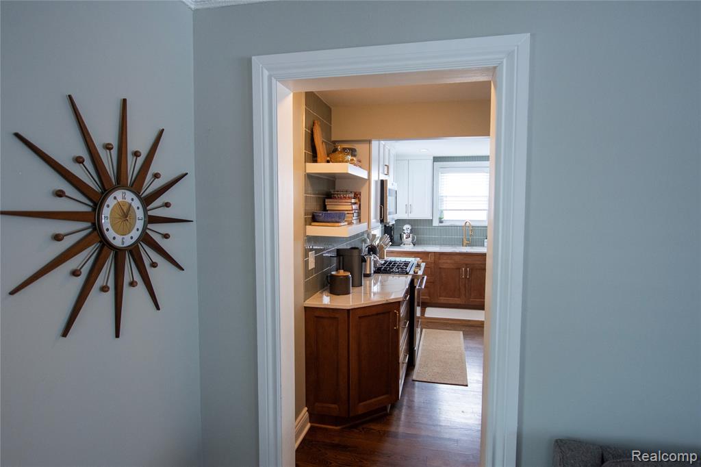 550 Pinecrest Drive, Ferndale, MI 48220 — Photo 11
