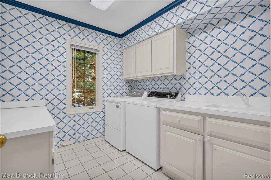 5554 Pine Brooke Court, Bloomfield Hills, MI 48304 — Photo 30